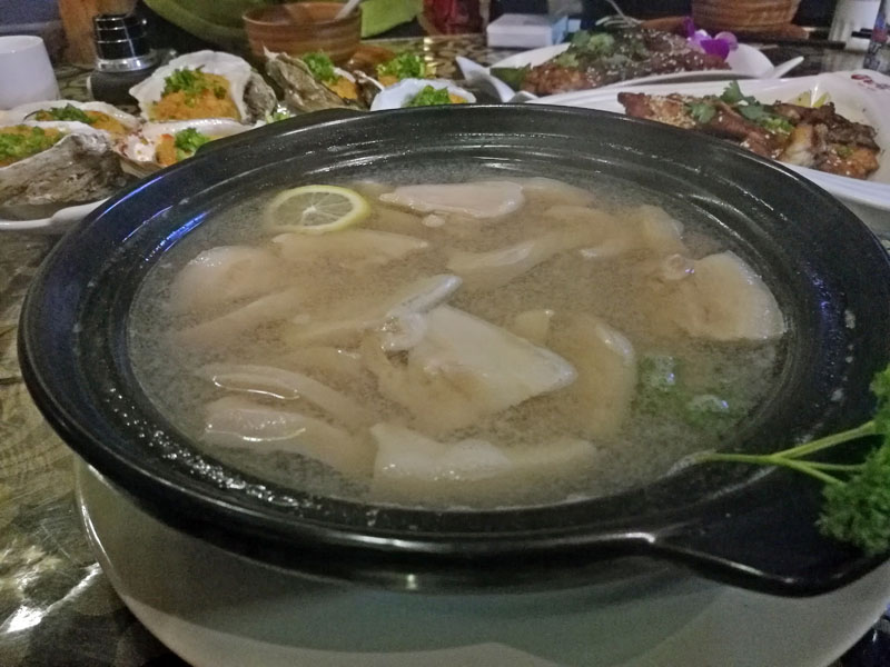 广西全猪宴哪里最好吃,南宁吃烤巴马香猪肉哪家最出名