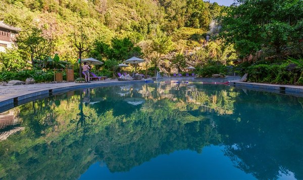 腾冲火山和热海哪个更值得去,去看腾冲火山