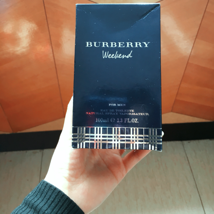 蔚蓝香水送男朋友送淡的还是浓的,送给男朋友的香水