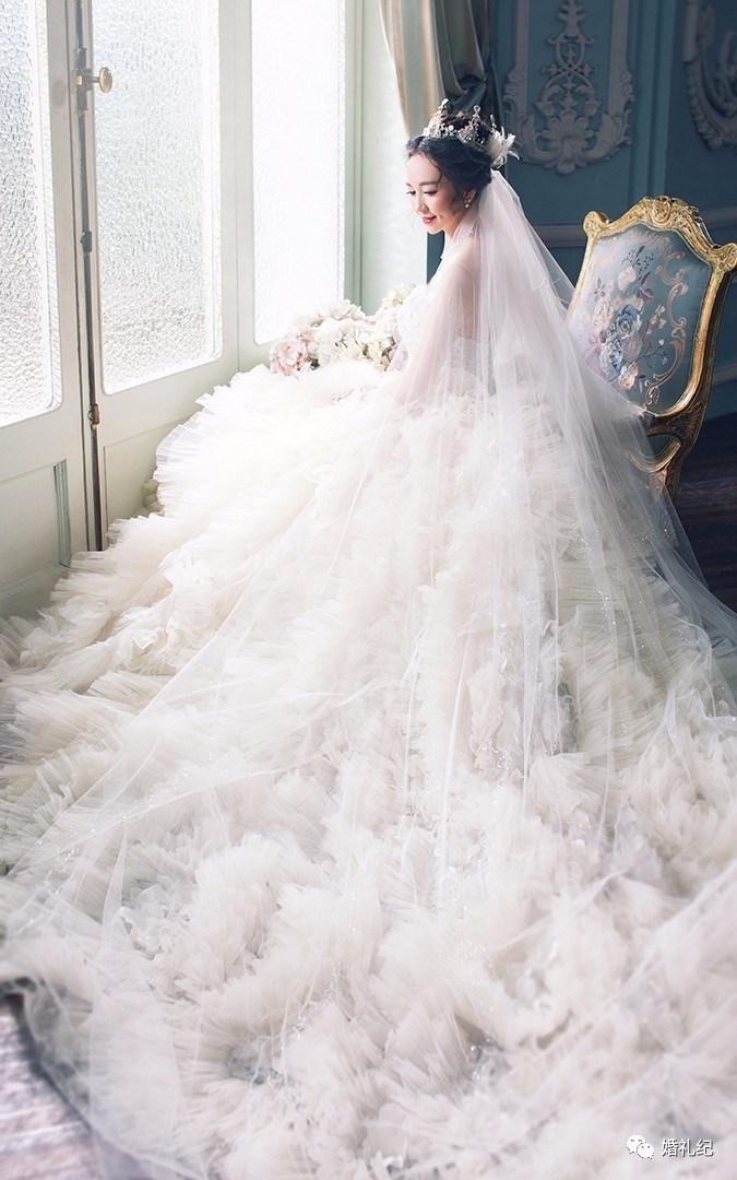 拍婚纱照选旅拍店好还是工作室好,拍婚纱照是找影楼还是找工作室