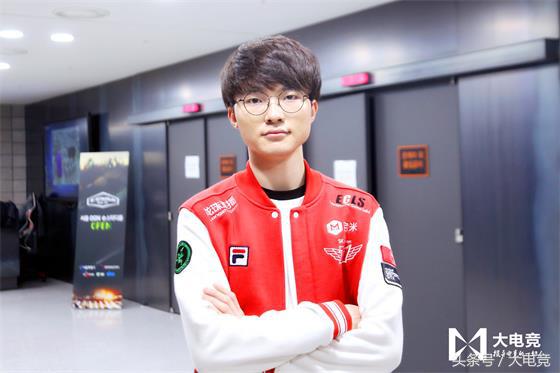 faker被集火还不忘给bang套盾,faker直播说出bang的行动