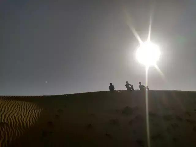 冬季奈曼沙漠旅游攻略,国庆适合去哪里的沙漠