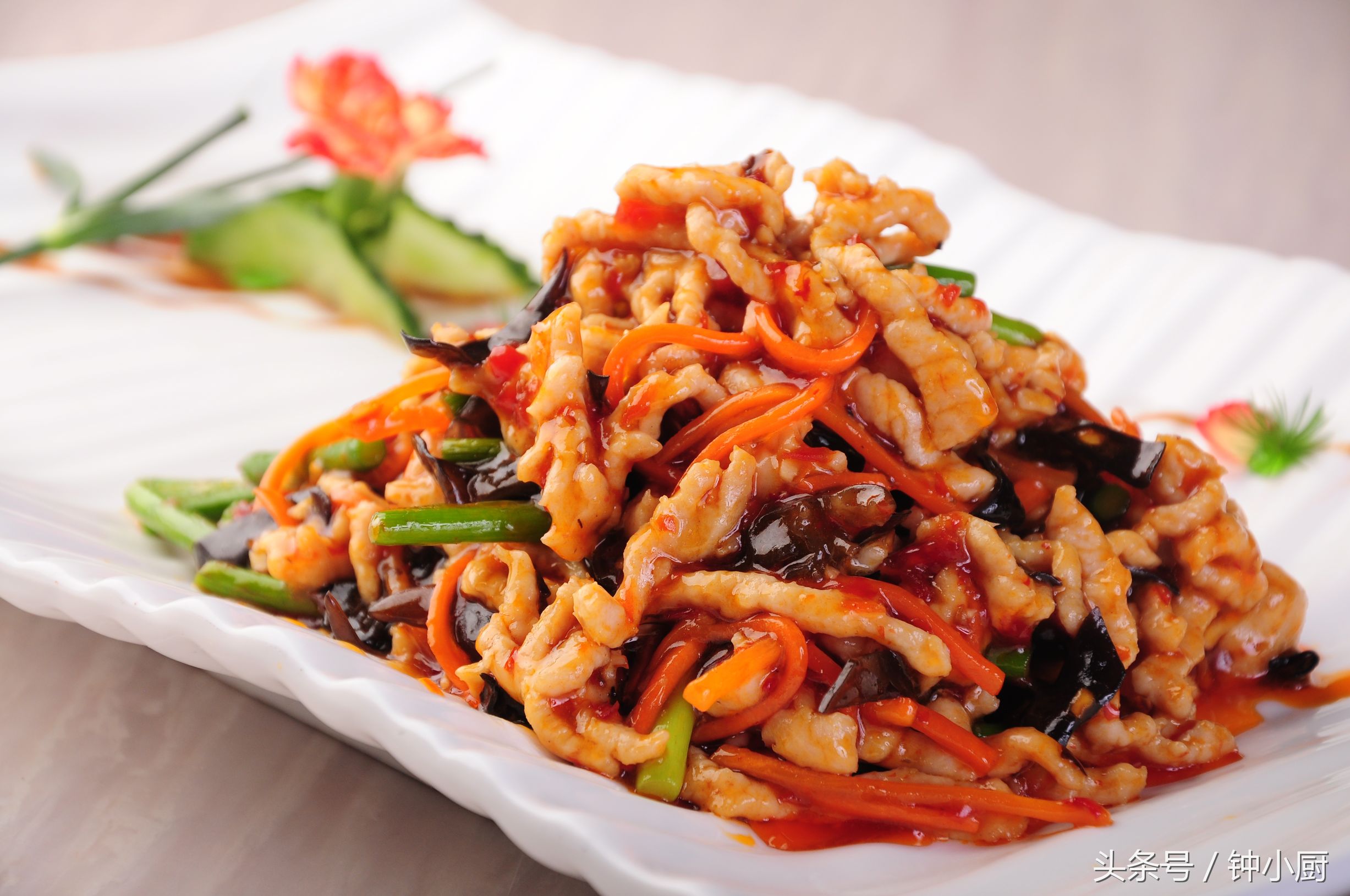 鱼香肉丝放郫县豆瓣豆瓣酱吗,鱼香肉丝不放甜的辣的