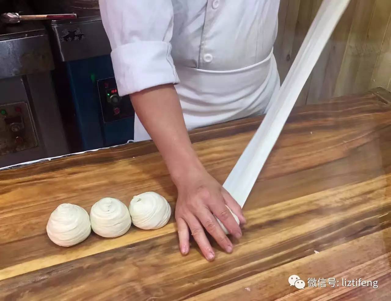 小小牛肉饼店月入万元,香酥牛肉饼摆摊