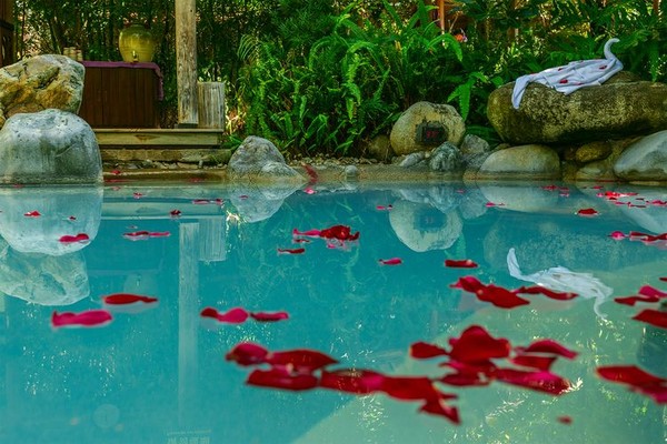 腾冲火山和热海哪个更值得去,去看腾冲火山