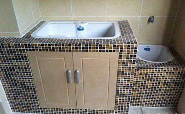 拖把池放阳台还是厕所,拖把池安装在阳台好还是卫生间好