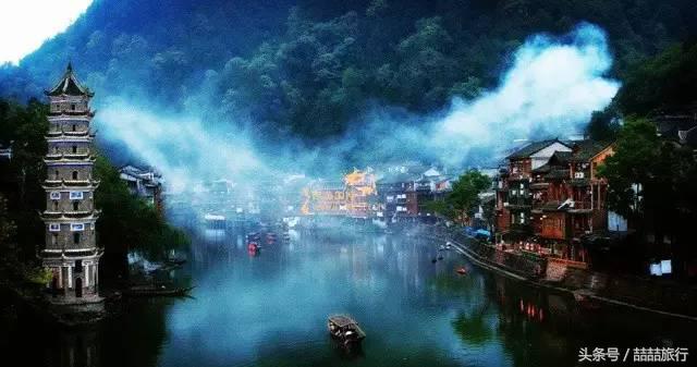 湘西凤凰城沱江风景,印象湘西凤凰古城