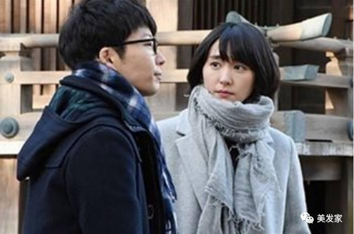 刘海早上起床太乱怎么办,刘海两边开叉