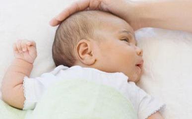 婴儿湿疹极坏妈妈，到底该怎么办