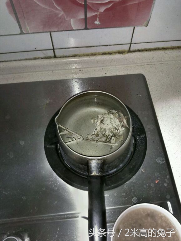 乌龟白眼可以自己治愈吗,乌龟白眼治疗时候可以喂食吗