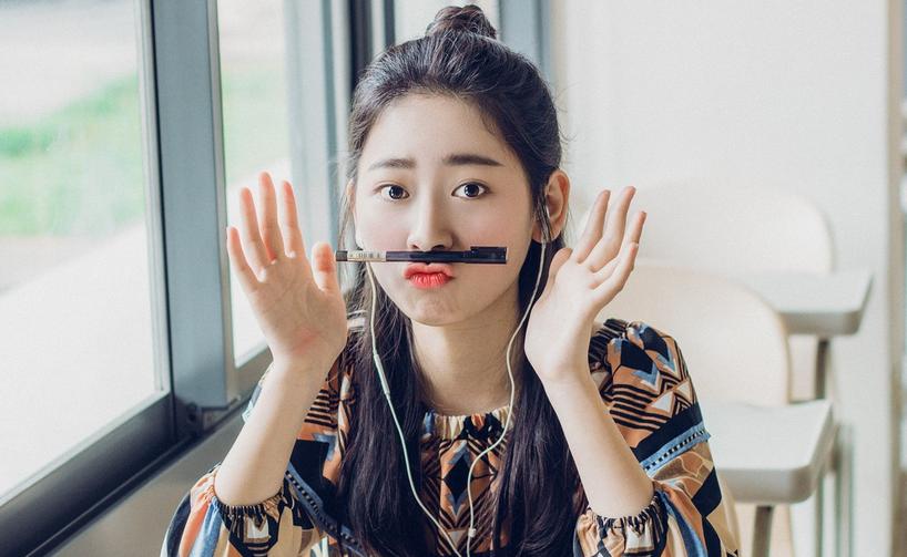 近年最潮的大脸妹儿发型,大脸妹烫什么发型好看