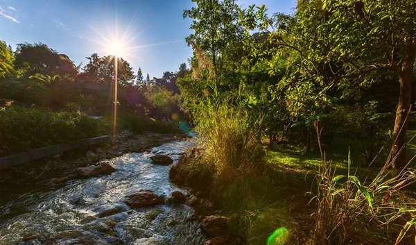 腾冲火山和热海哪个更值得去,去看腾冲火山