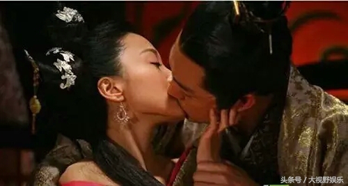 嫔妃一般在宫里干什么,嫔妃跟宫女都在干嘛