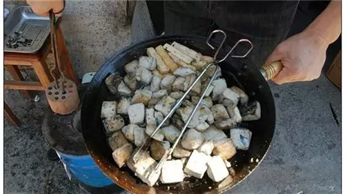 安徽宏村古镇有什么好吃的,黟县宏村旅游必备美食有哪些