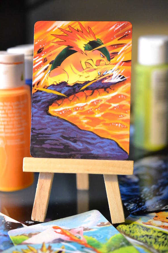 妈妈妈妈！他的卡牌和我的不一样！