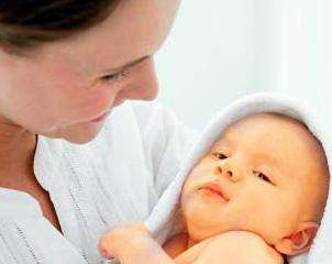 新生儿黄疸不消可以吃益生菌,婴儿黄疸一个月不消怎么办