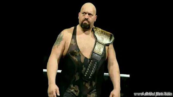 wwe摔角狂热大赛布洛克莱斯纳大狗,wwe重量级冠军猛兽布洛克莱斯纳