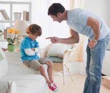 亲妈打孩子后果是怎样,亲妈打孩子后果