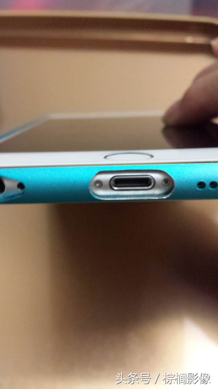 苹果8p尾插充电接触不良怎么办,苹果尾插接触不良维修需要多少钱