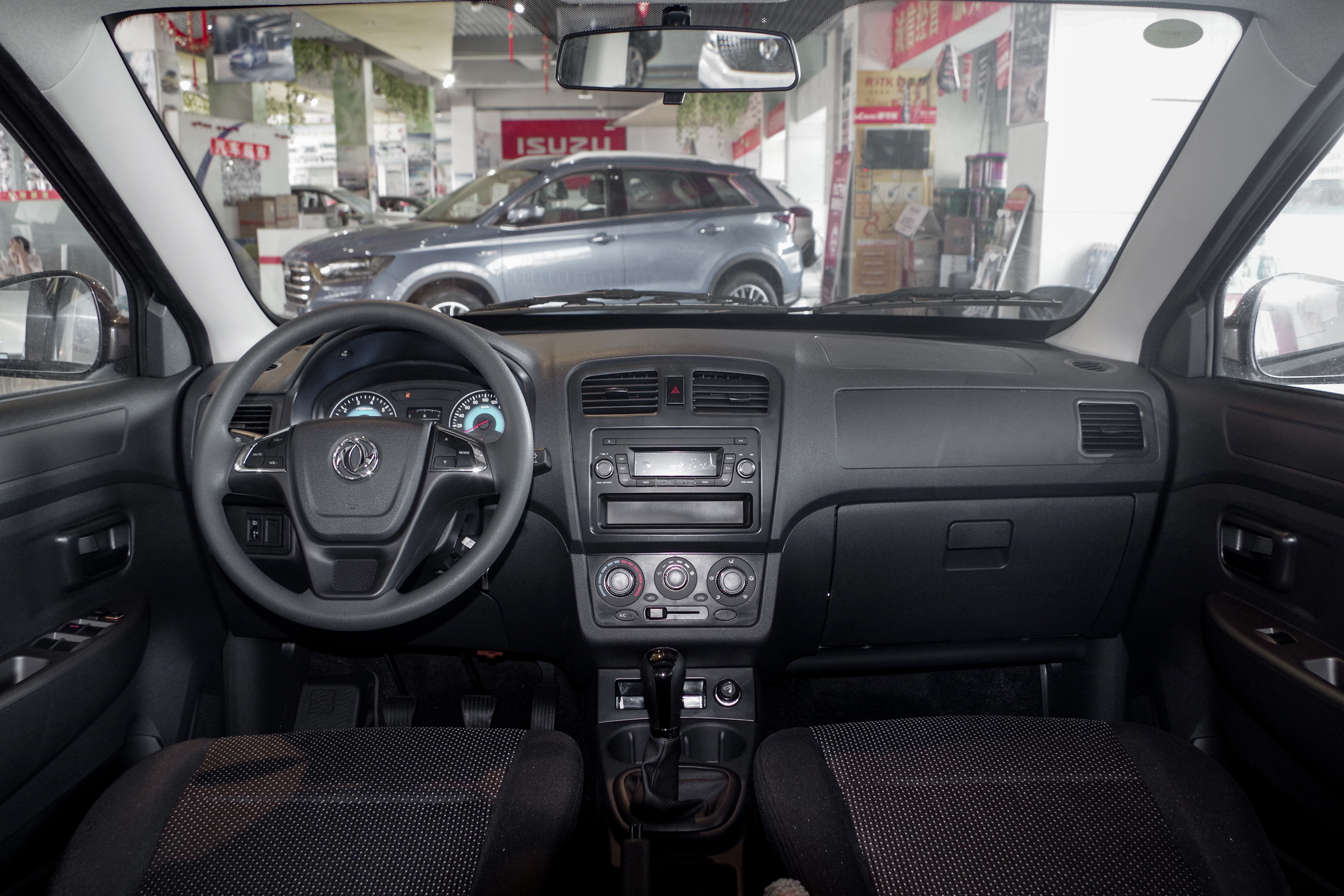 北汽幻速h2与东风风光330哪个好,东风风光330发动机动力不够