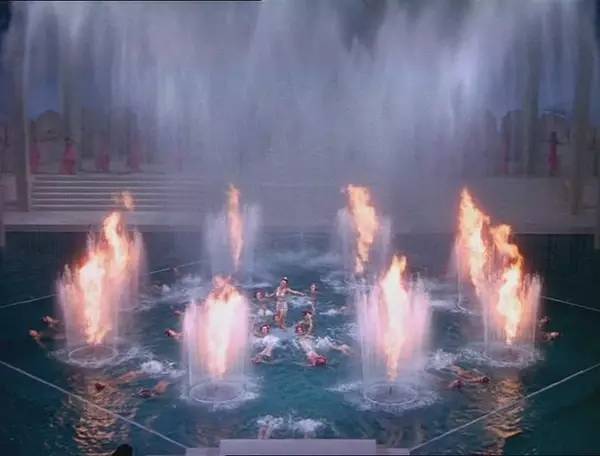 扒一扒好莱坞“后台歌舞片”的历史和套路