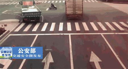 漳州人关注！看到街上的反光锥没？交警蜀黍又有新动作，小电驴你走对路了吗？