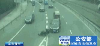 漳州人关注！看到街上的反光锥没？交警蜀黍又有新动作，小电驴你走对路了吗？