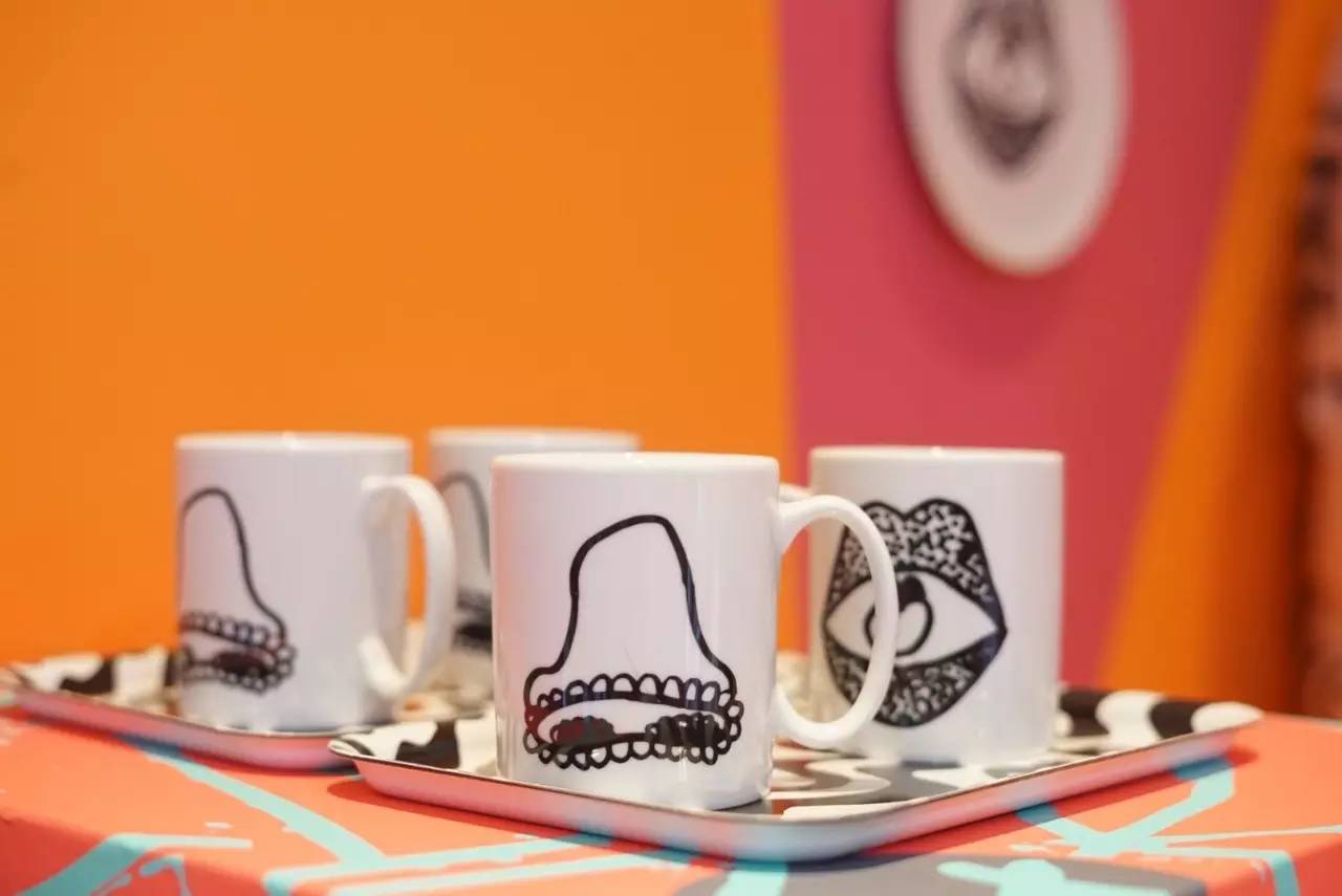 一口气推出了50多款PS新品，宜家彻底放飞了自我！挂到墙上的沙发、自动浇水的花盆……错过等3年