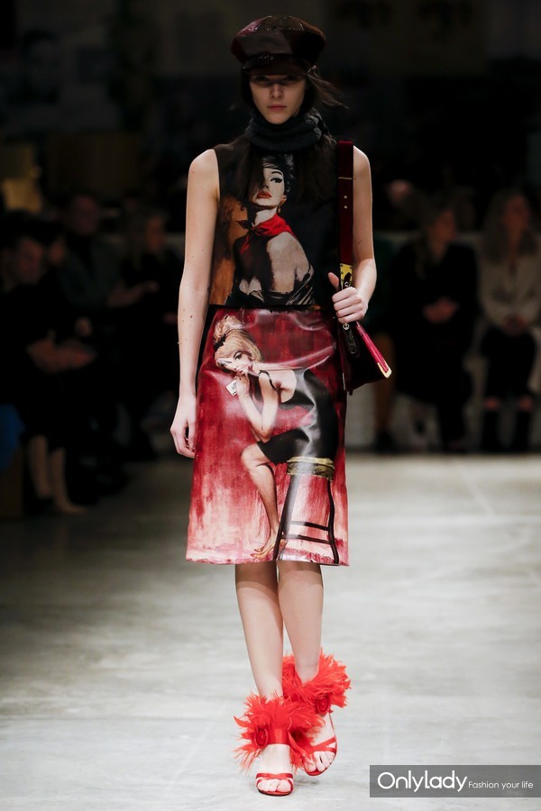 prada今夏最值得入手的包包,prada哪款包最值得入手