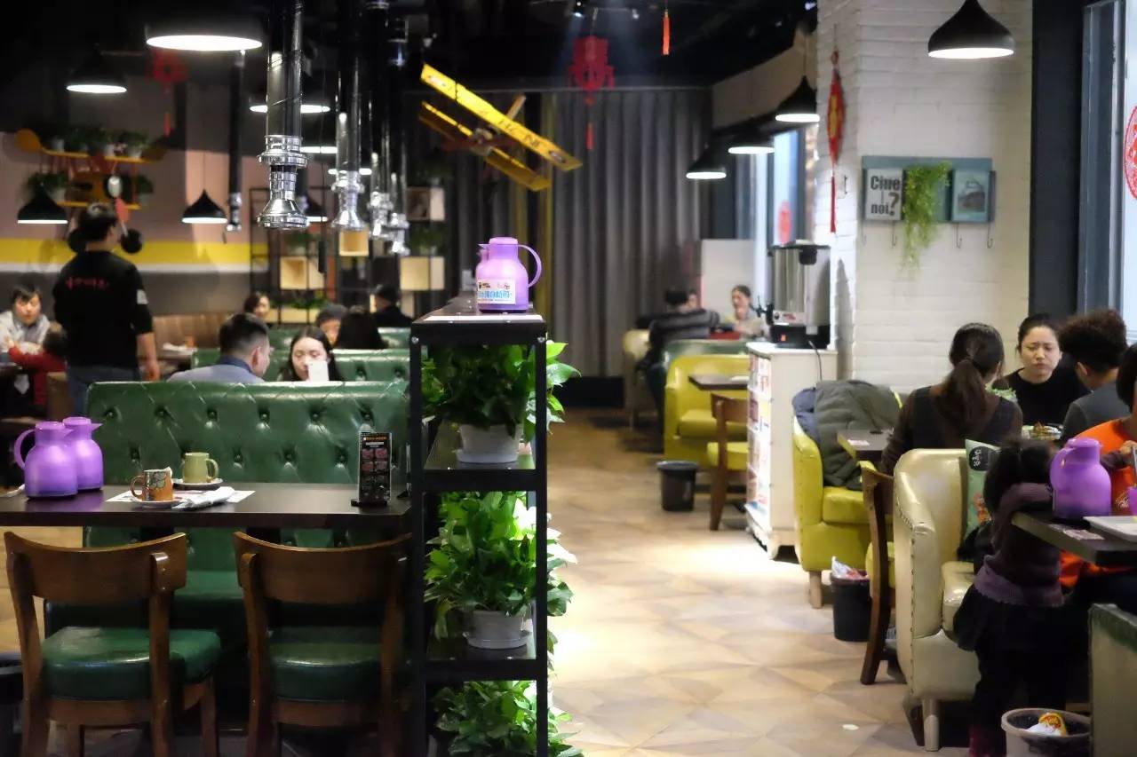 铜锅涮肉为啥不是铁锅,铜锅为啥不能用烧烤炭