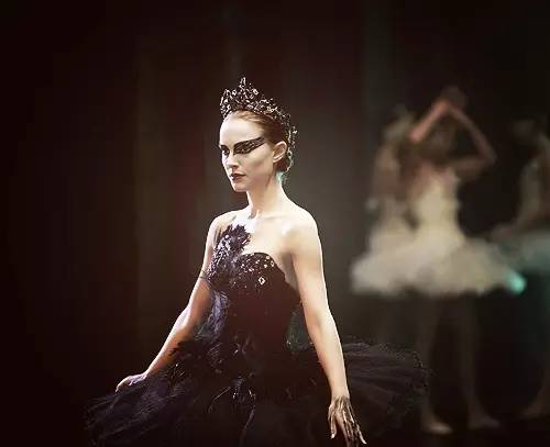 扒一扒好莱坞“后台歌舞片”的历史和套路