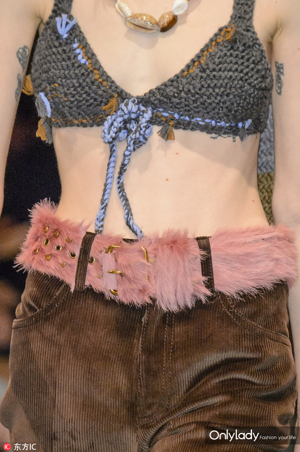 prada今夏最值得入手的包包,prada哪款包最值得入手