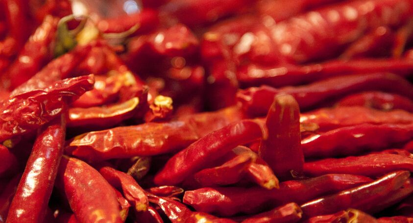 重庆解放碑苍蝇小馆子,重庆生意火爆的苍蝇面馆子