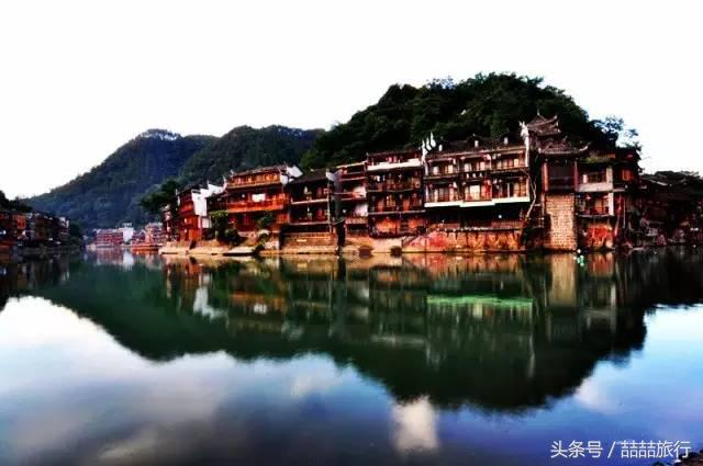 湘西凤凰城沱江风景,印象湘西凤凰古城