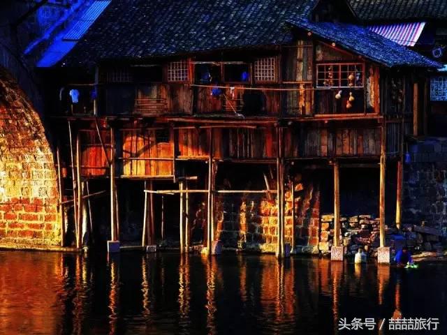 湘西凤凰城沱江风景,印象湘西凤凰古城