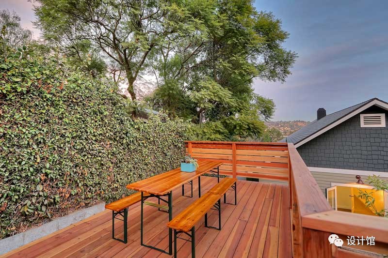 自建房与山融合,背靠石墙建房