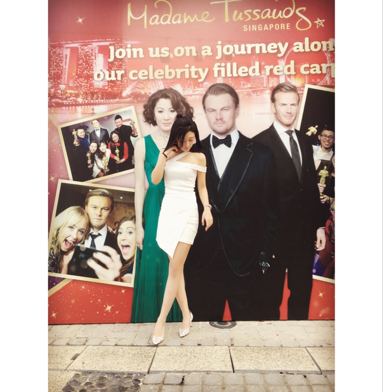 肩上带子,肩上有肩带勒痕