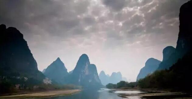 机票大跳水的城市,机票大跳水能不能要求退差价