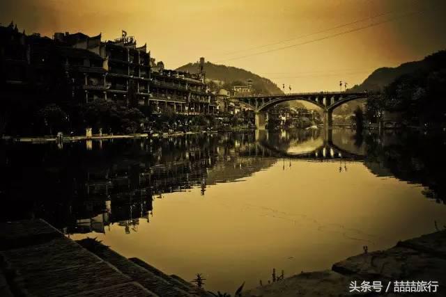 湘西凤凰城沱江风景,印象湘西凤凰古城