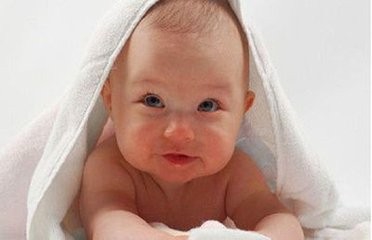 婴儿湿疹极坏妈妈，到底该怎么办