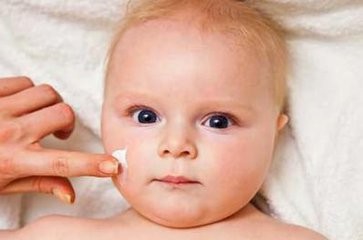 婴儿湿疹极坏妈妈，到底该怎么办