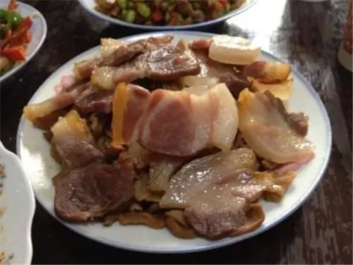 安徽宏村古镇有什么好吃的,黟县宏村旅游必备美食有哪些