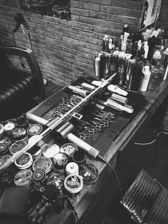 成都妹儿请关注！整容不用去医院，剪个短发也可以！