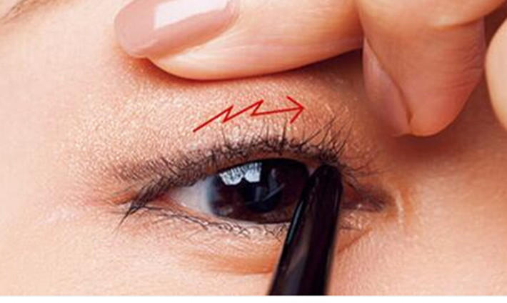 新手不会画眼线用什么眼影,新手不会画眼尾必看