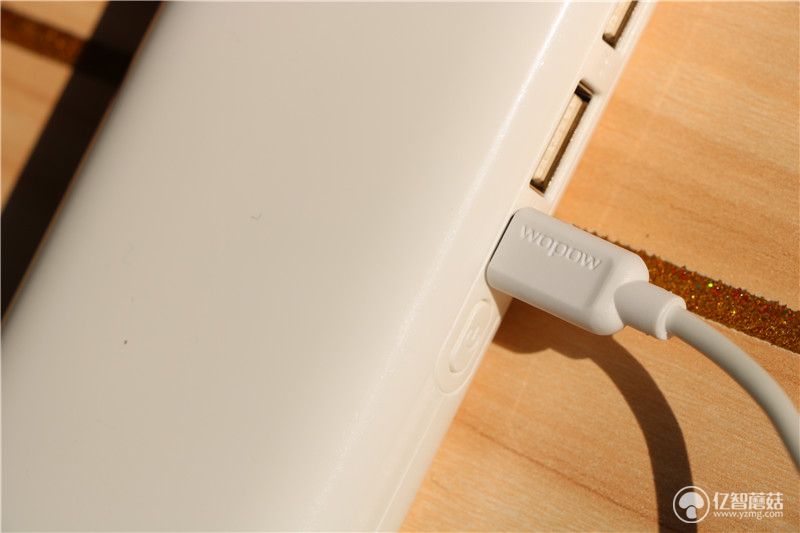 沃品和小米移动电源,沃品p10电池