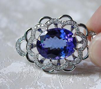 乞力马扎罗蓝坦桑石,乞力马扎罗山坦桑石