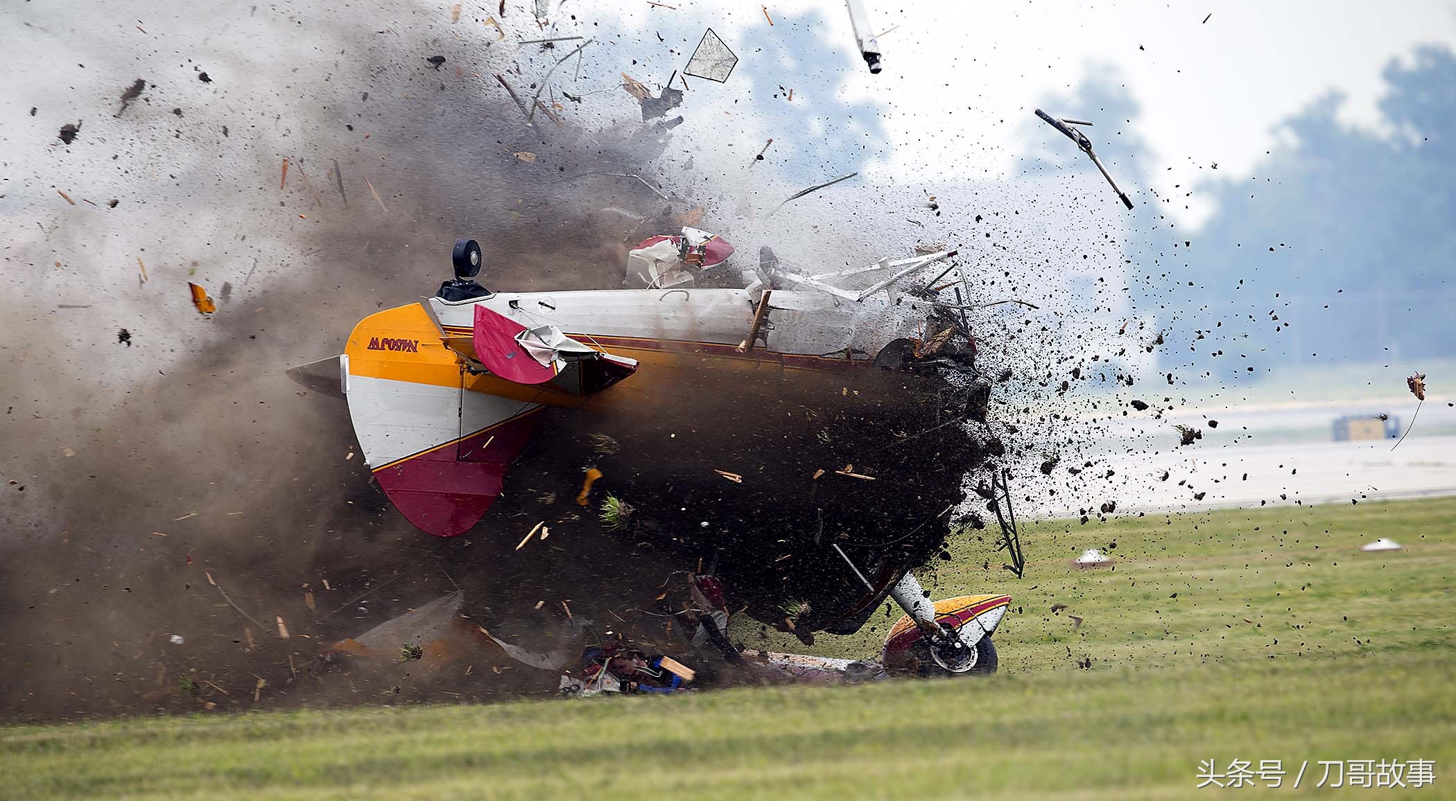 空中加油是什么动作,空中加油靠什么