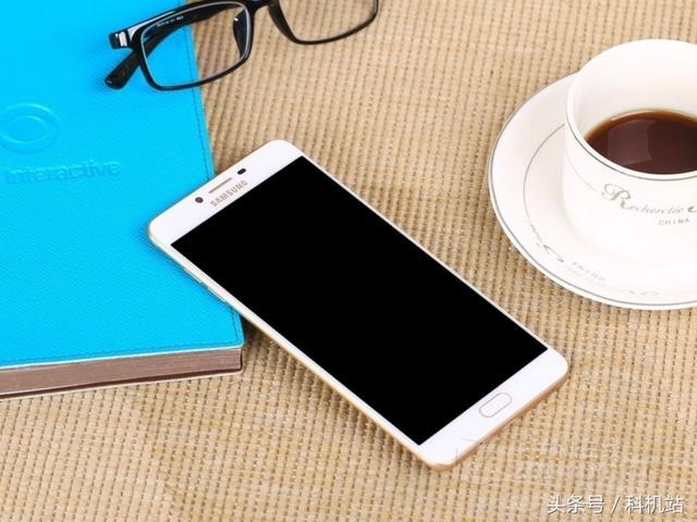 三星galaxyc9pro性能怎么样,三星galaxyc9pro网络慢