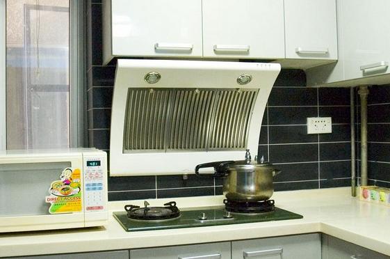 怎么选择家用抽油烟机,如何选一个适合自家的油烟机