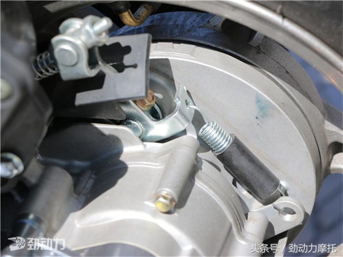 你没看错，5500元就能买一辆125毫升排气量的踏板车